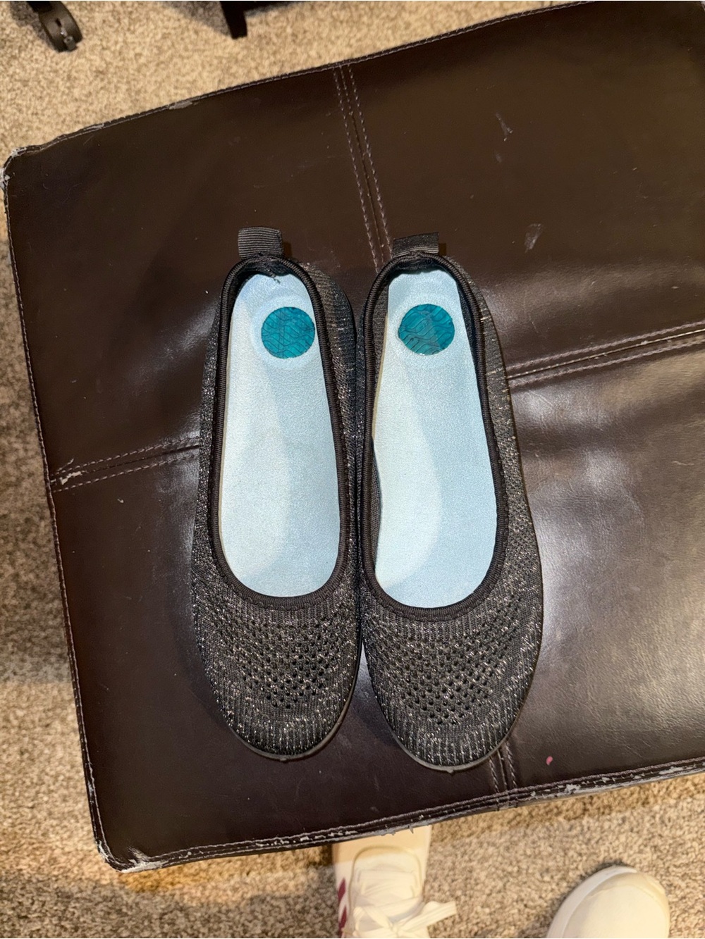 Black Casual Sneaker Knit Slip-On Flats with Light Blue Insoles